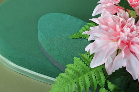 Oasis and floral foam